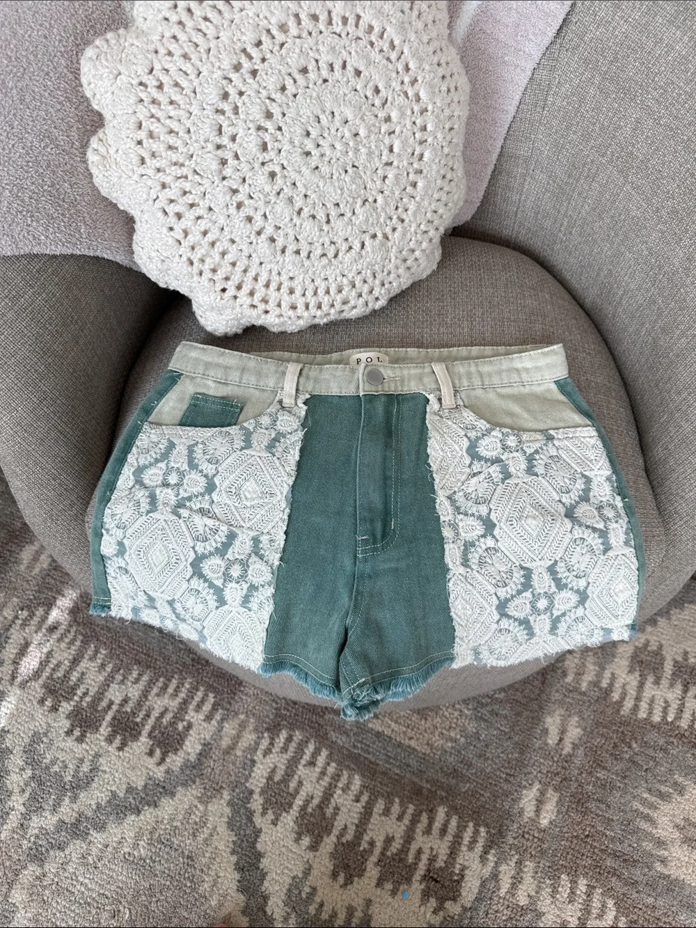 Pol Green Lace Panel Women’s Shorts